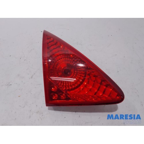 Peugeot - 3008 - Taillight, left