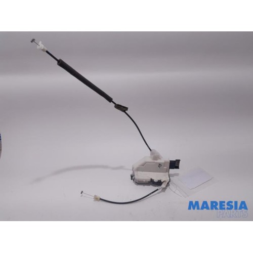 Peugeot - 3008 - Front door lock mechanism 4-door, right