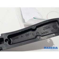 Peugeot - Expert - Front wiper arm