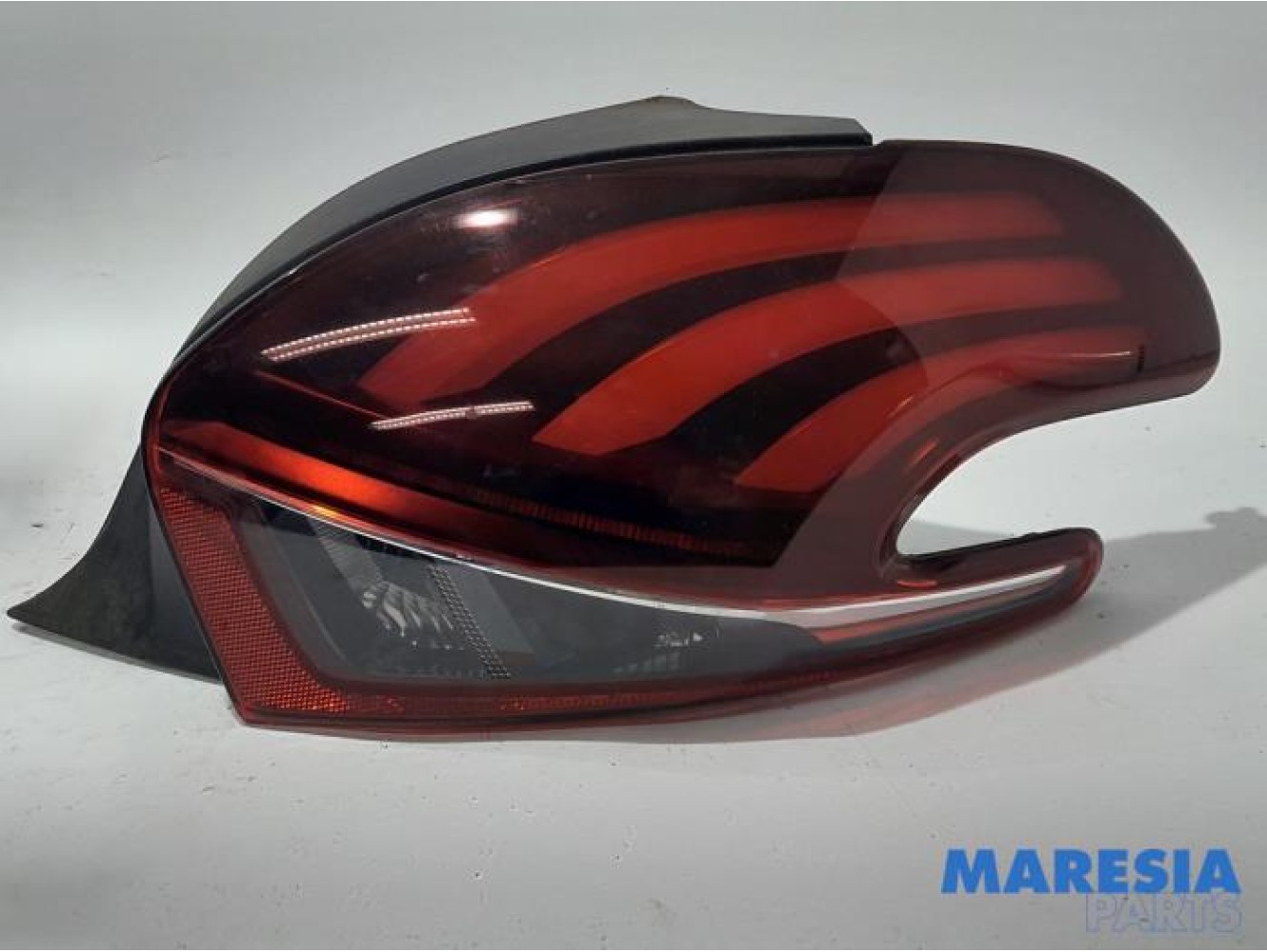 Peugeot - 208 - Taillight, right