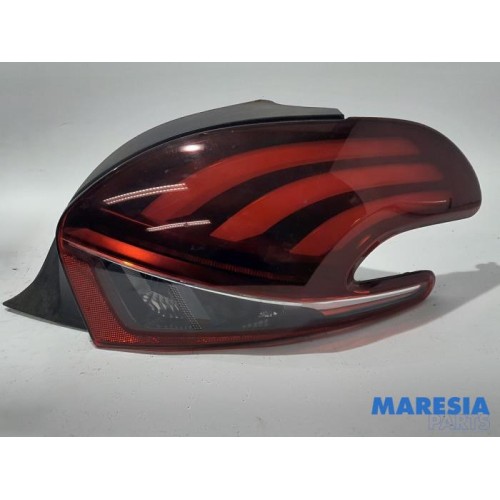 Peugeot - 208 - Taillight, right