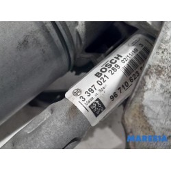 Peugeot - 3008 - Scheibenwischermotor vorne