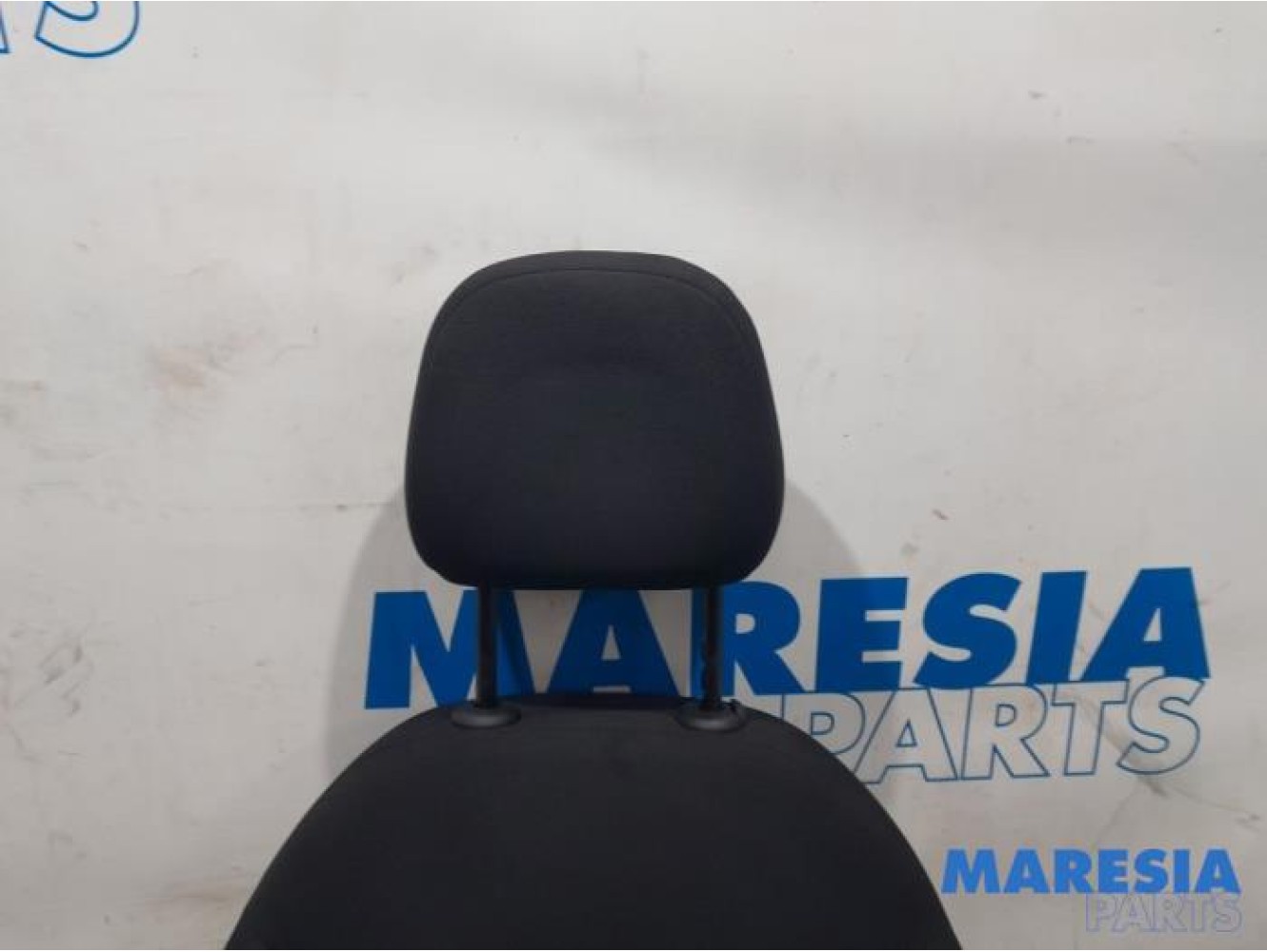 Peugeot - 208 - Sitz links