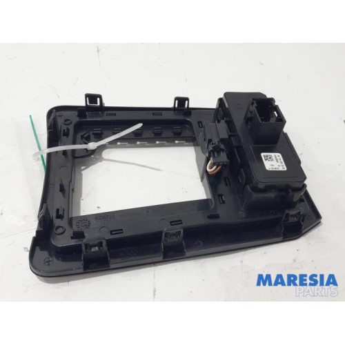 Peugeot - 508 - Automatic gear selector