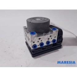 Peugeot - 208 - ABS pump