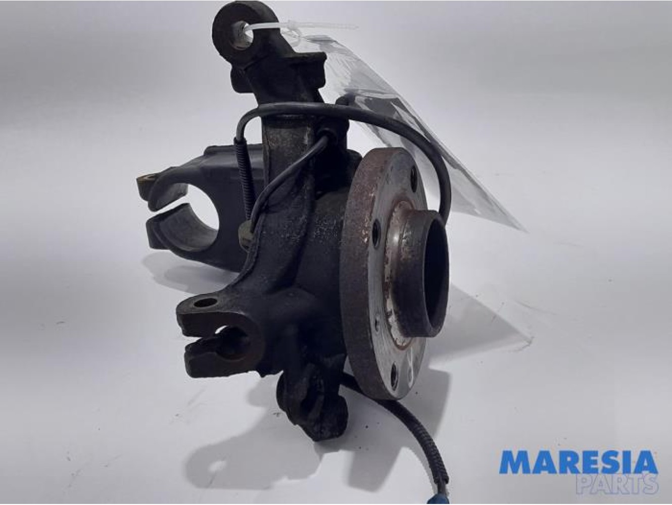 Peugeot - 208 - Knuckle, front right