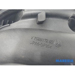 Peugeot - 207 - Intake manifold