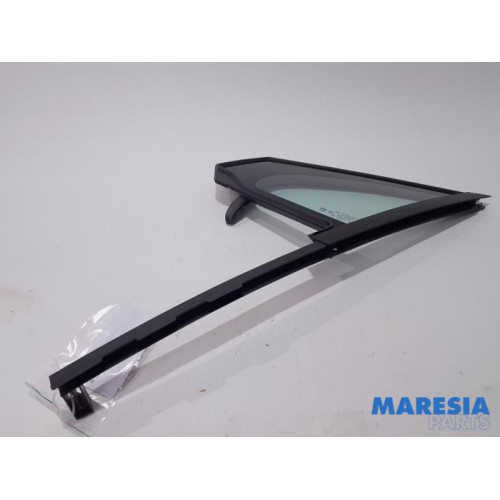 Peugeot - 208 - Dreieckfenster links vorne