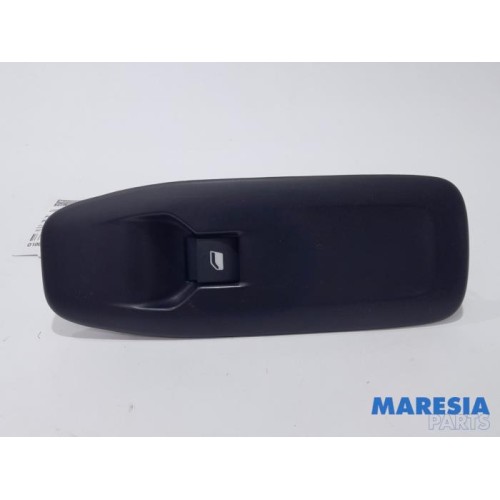 Peugeot - 208 - Electric window switch
