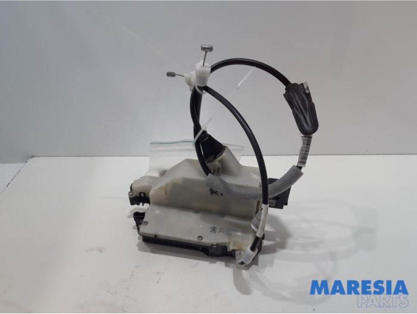 Peugeot - 208 - Front door lock mechanism 4-door, right