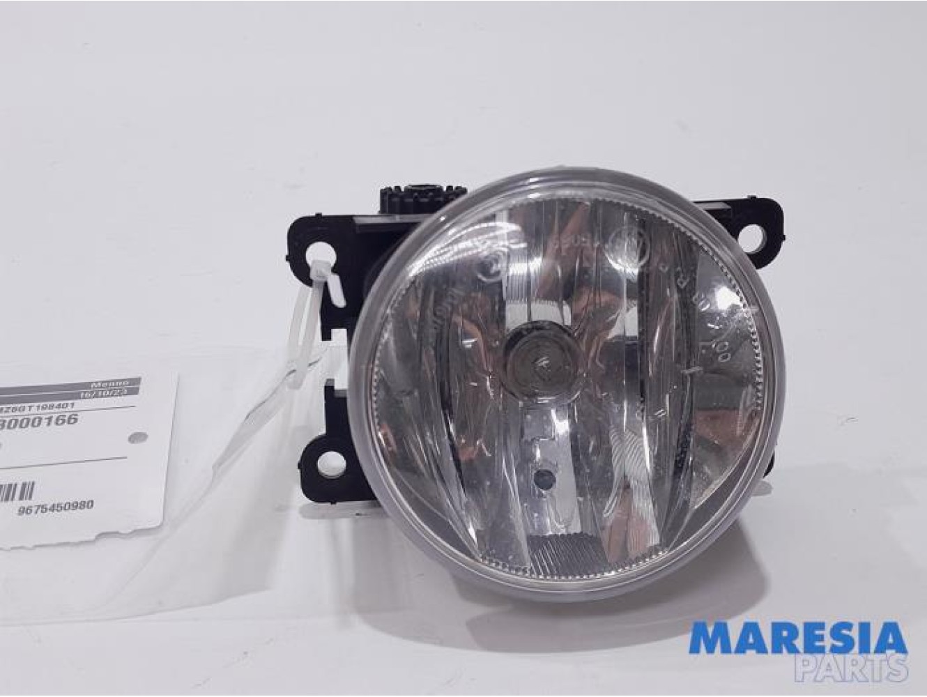 Peugeot - 208 - Fog light, front left