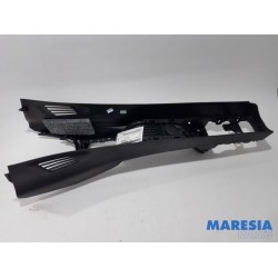 Peugeot - 208 - Middle console
