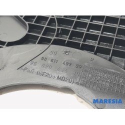 Peugeot - 307 - Couvercle de distribution