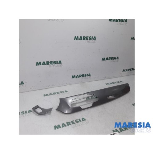 Alfa Romeo - Giulietta - Dashboard sierlijst
