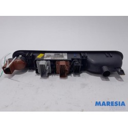 Renault - Espace - Multi-functional window switch