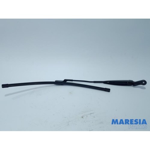 Fiat - 500 - Front wiper arm