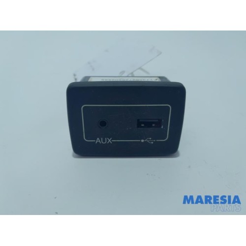 Fiat - Ducato - AUX / USB connection