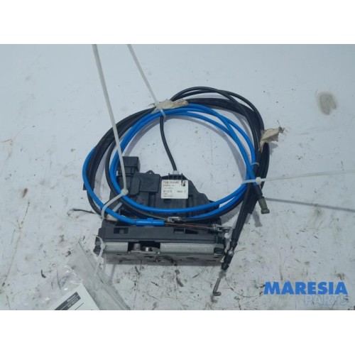 Fiat - Ducato - Sliding door lock mechanism, right