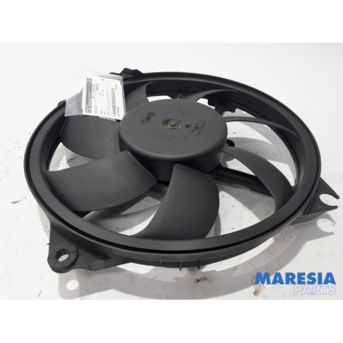 Renault - Scenic - Fan motor