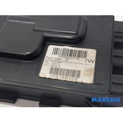 Renault - Scenic - Spanningsregelaar