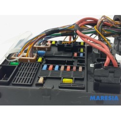 Renault - Scenic - Fuse box
