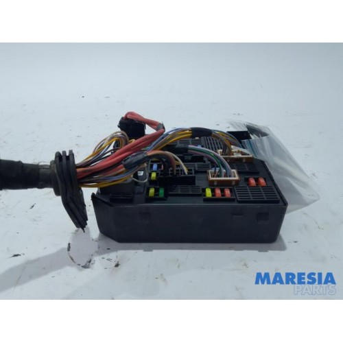 Renault - Scenic - Fuse box