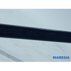 Renault - Scenic - Front wiper arm