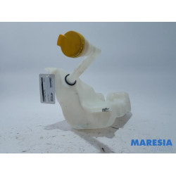 Renault - Scenic - Front windscreen washer reservoir