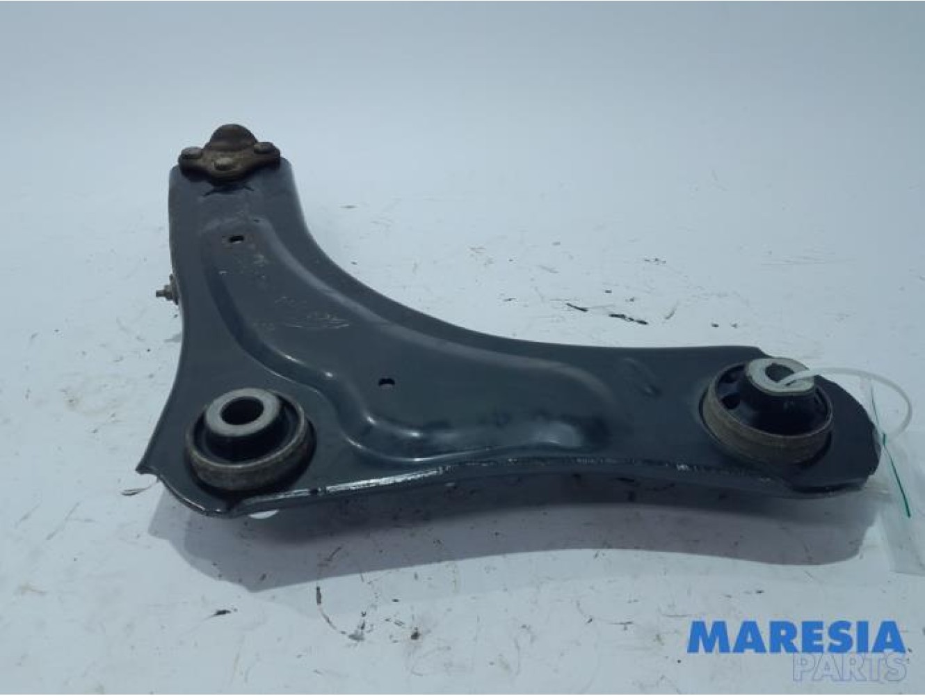 Renault - Scenic - Bras de suspension bas avant gauche