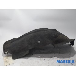 Renault - Scenic - Wheel arch liner