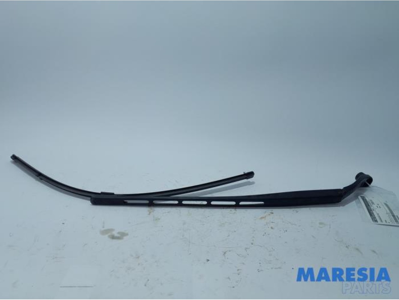 Citroen - C5 - Front wiper arm