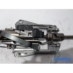 Citroen - C5 - Steering column housing