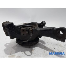 Citroen - C5 - Fusee links-voor