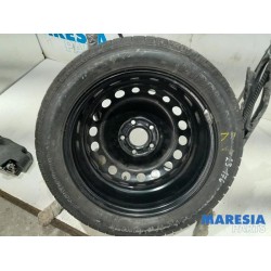 Renault - Megane - Krikset + reservewiel