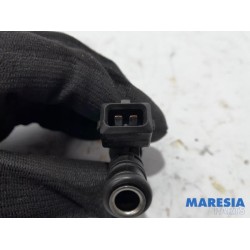 Renault - Grand Scenic - Injector (benzine injectie)