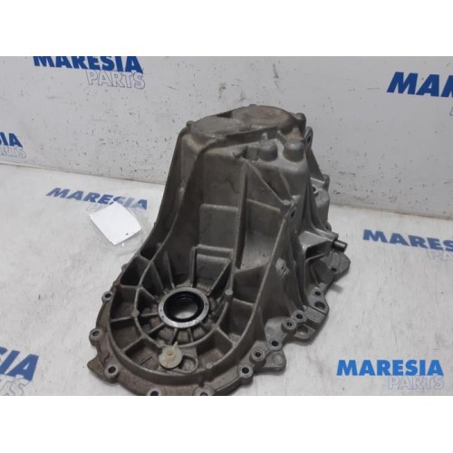 Renault - Megane - Gearbox casing