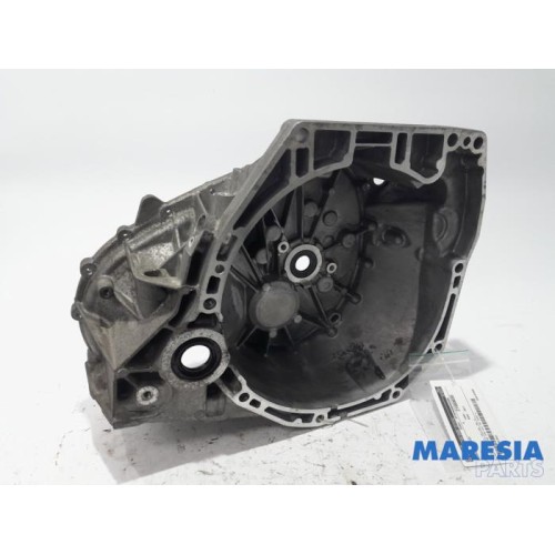 Renault - Megane - Gearbox casing