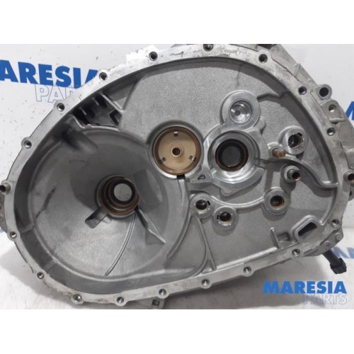 Renault - Megane - Gearbox casing