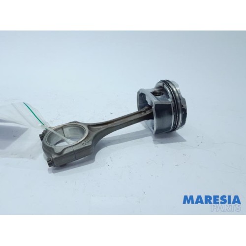 Citroen - C3 - Connecting rod