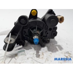 Renault - Megane - Brandstofpomp Mechanisch