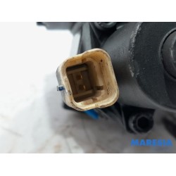 Renault - Megane - Brandstofpomp Mechanisch
