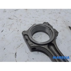 Renault - Megane - Connecting rod