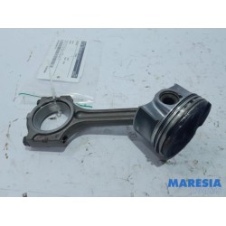 Renault - Megane - Connecting rod