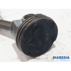 Renault - Megane - Connecting rod