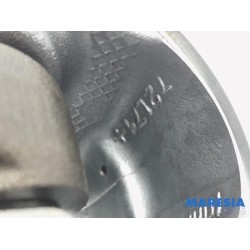 Renault - Megane - Connecting rod