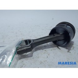 Renault - Megane - Connecting rod