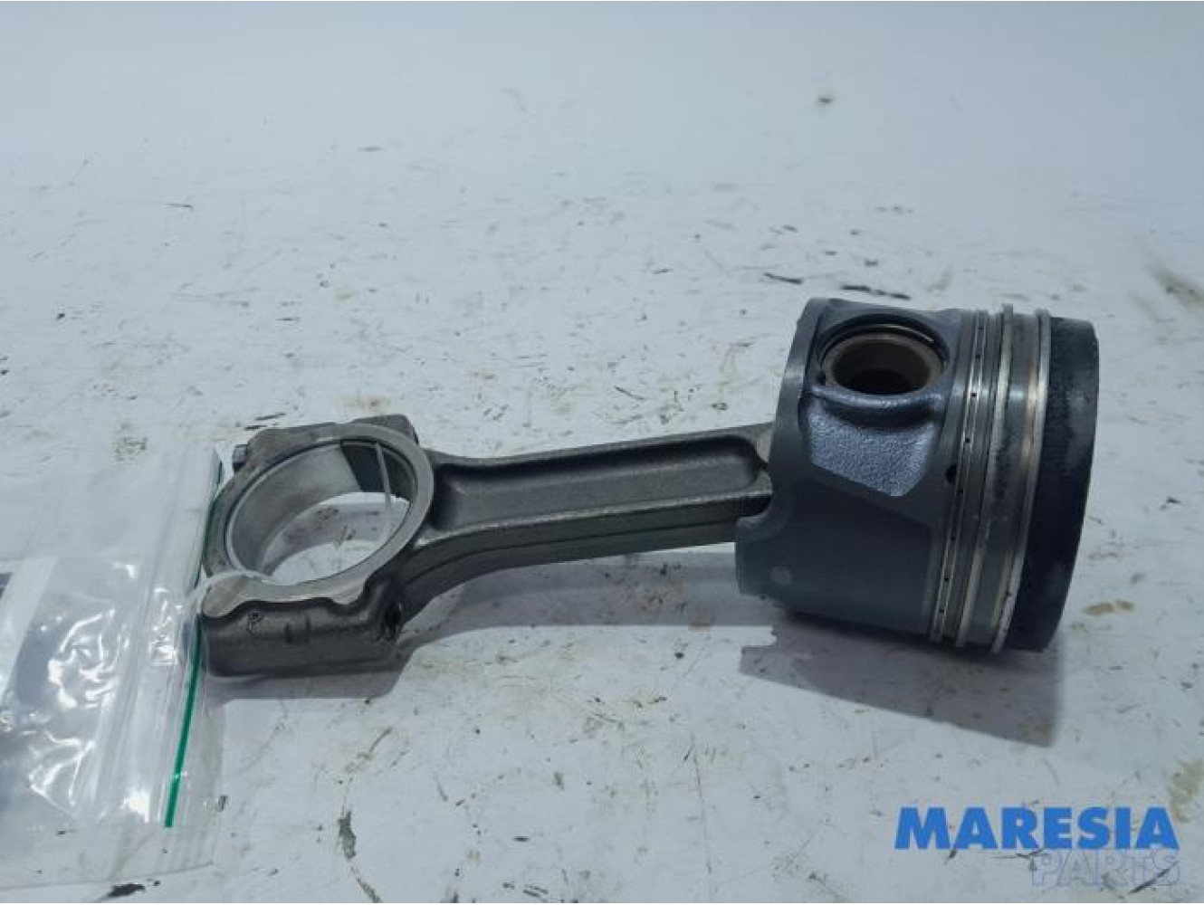 Renault - Megane - Connecting rod