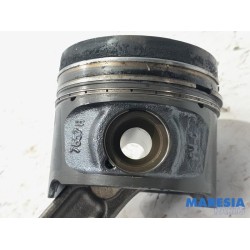 Renault - Megane - Connecting rod