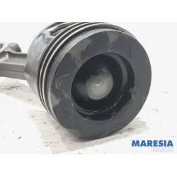 Renault - Megane - Connecting rod