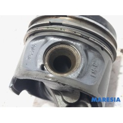 Renault - Megane - Connecting rod